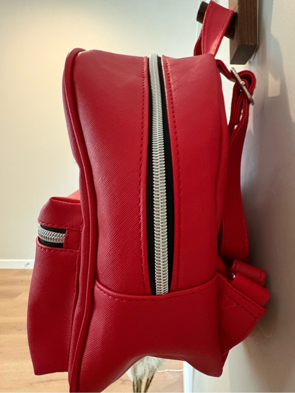 Marc Tetro Red Westie Mini Backpack - Picture 3 of 6